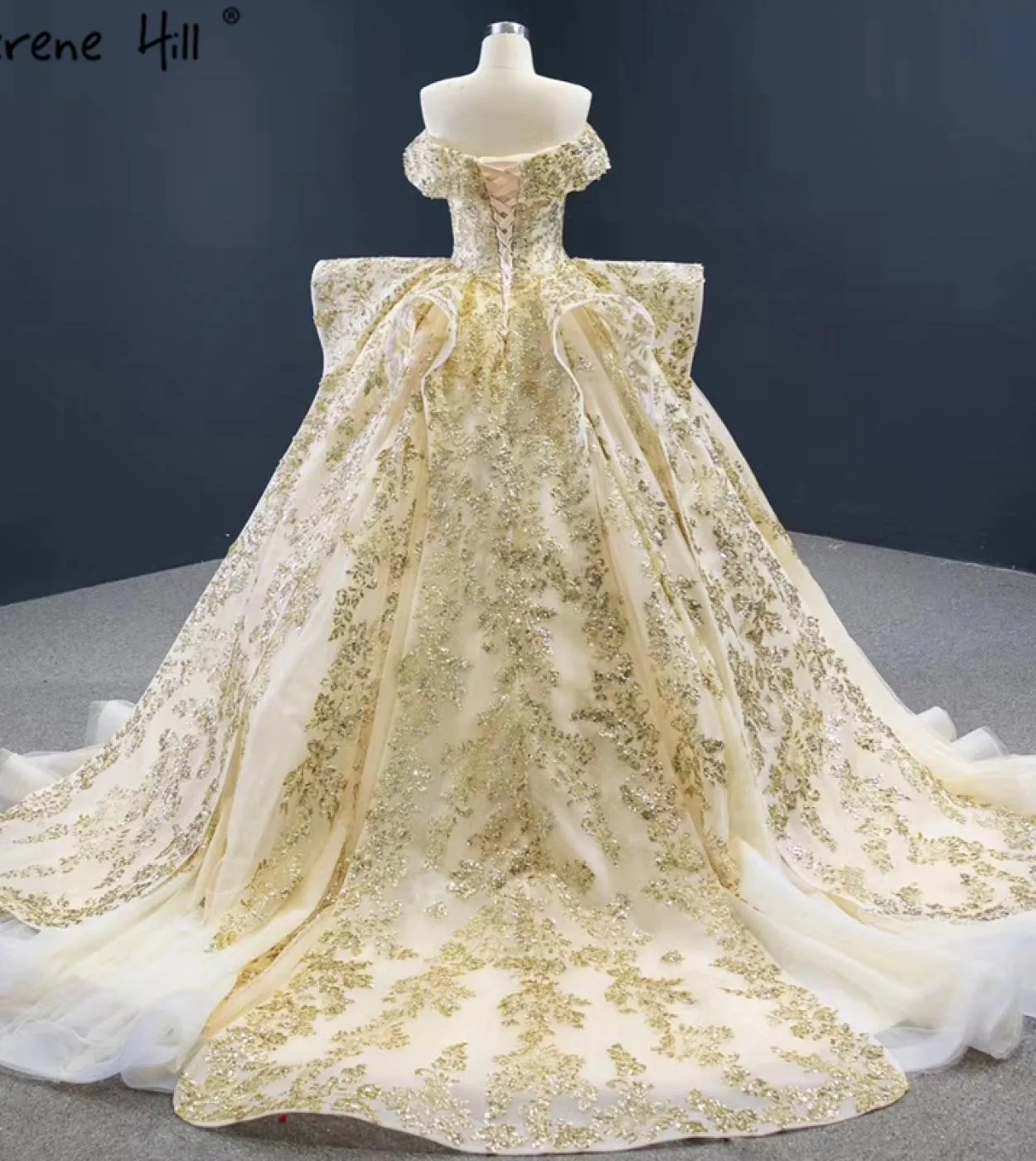 Abiti da sposa Dubai oro champagne con spalle scoperte Abiti da sposa scintillanti di lusso di fascia alta Hm67159 Abiti da spos