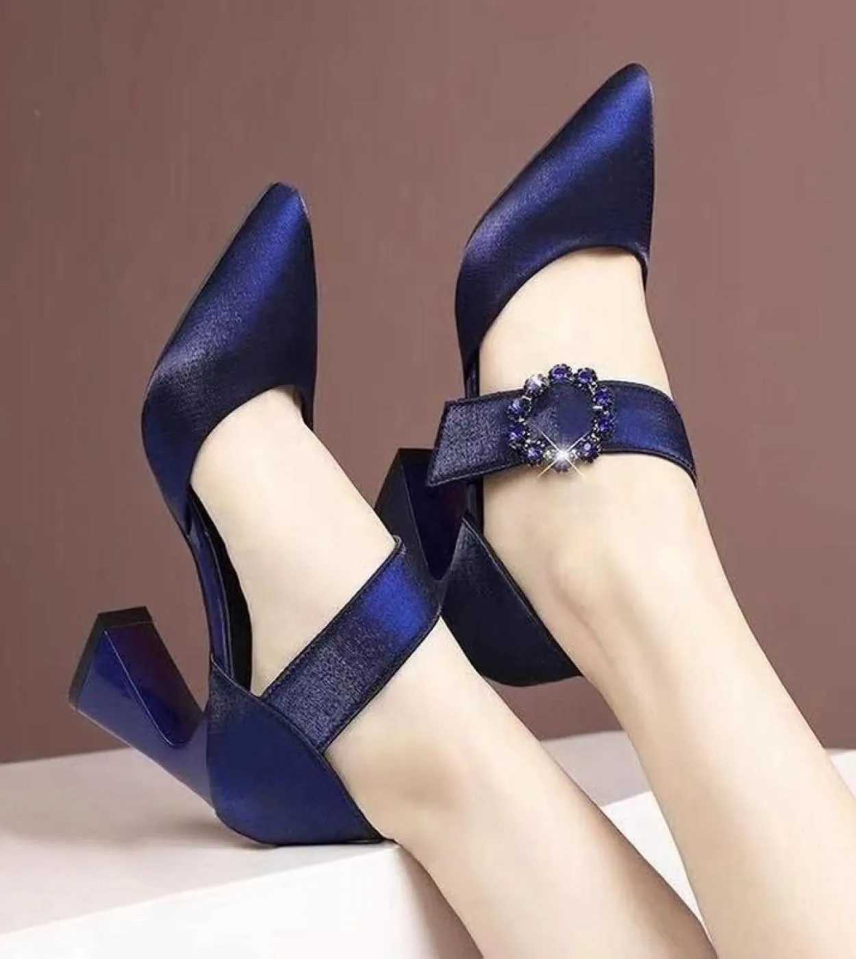 Blue Crystal Buckle Banquet Pumps Women Shoe Silk Pointed Toe Shoes Woman Elegant High Heels Wedding Shoeswomens Sandal