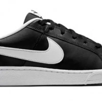 Nike Court Royale
